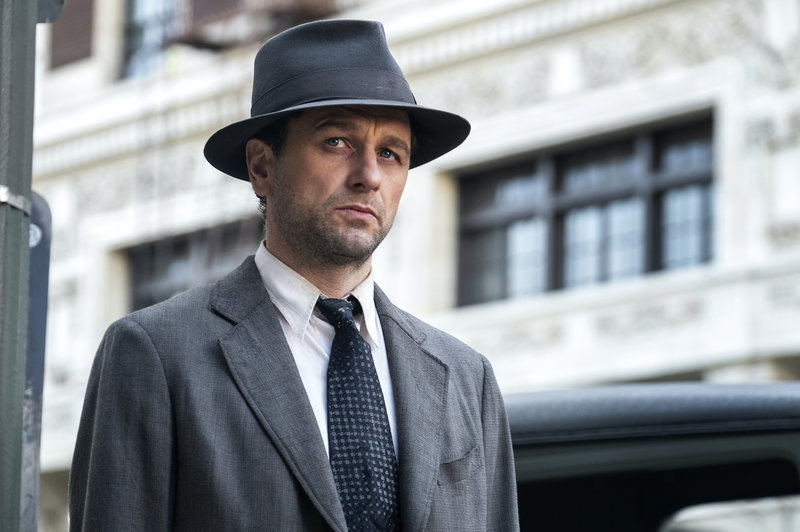 matthew rhys custom fa Jul13