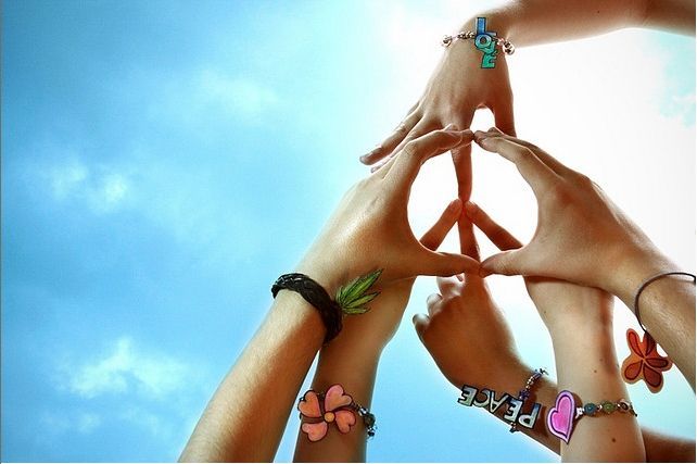 fingers peacesign