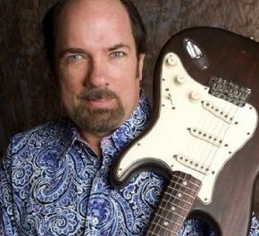 Roby-guitar_