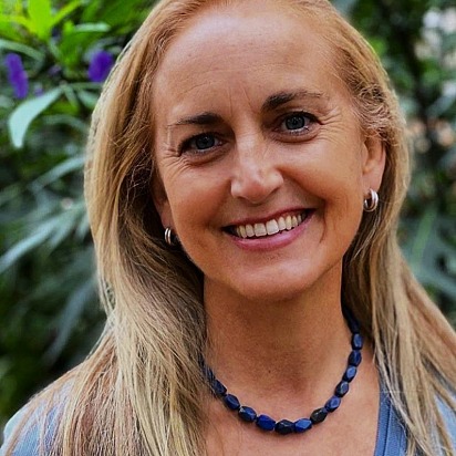 Diyana Dobberteen